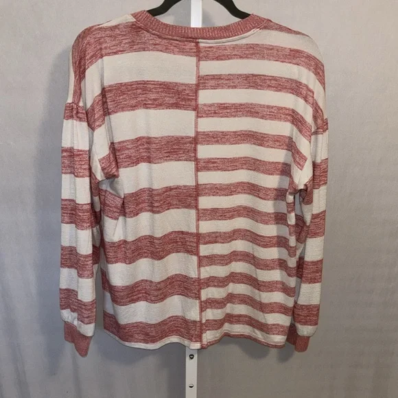 Time & Tru Hacci Knit Pullover Oversized Small - Picture 10 of 14